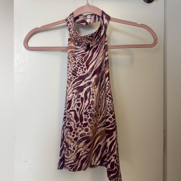 Multicolor Backless Halter Top - Picture 3 of 4